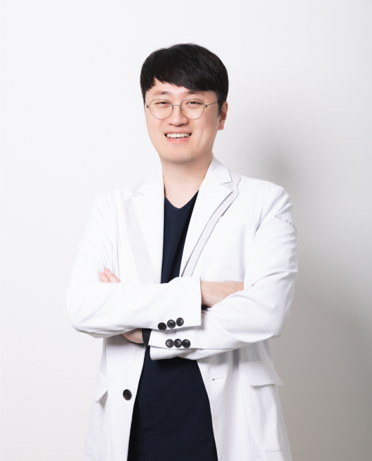 代表院长 崔元赫