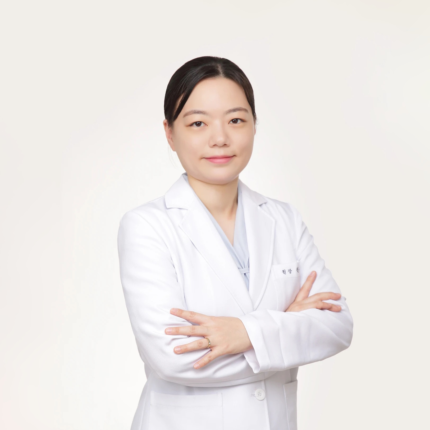 Portrait of Kwon Su-jin (권수진), Associate director at Beauty Park Skin Clinic