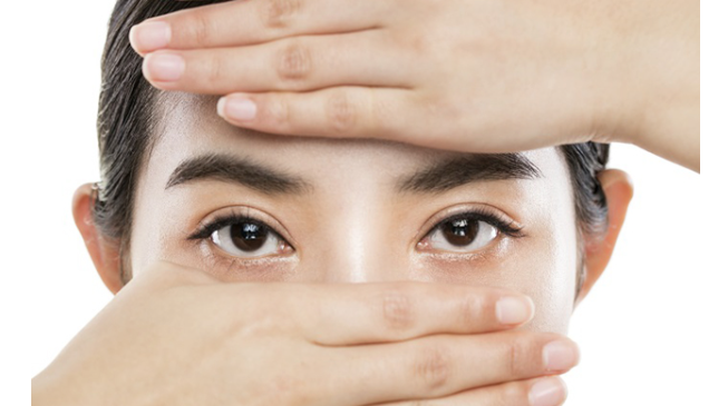 Eye Lifting with the Dedicated 'Shrink Eye' Device Hello, this is nbom Clinic. W